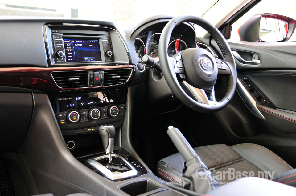 Mazda 6 Sedan GJ (2013) Interior