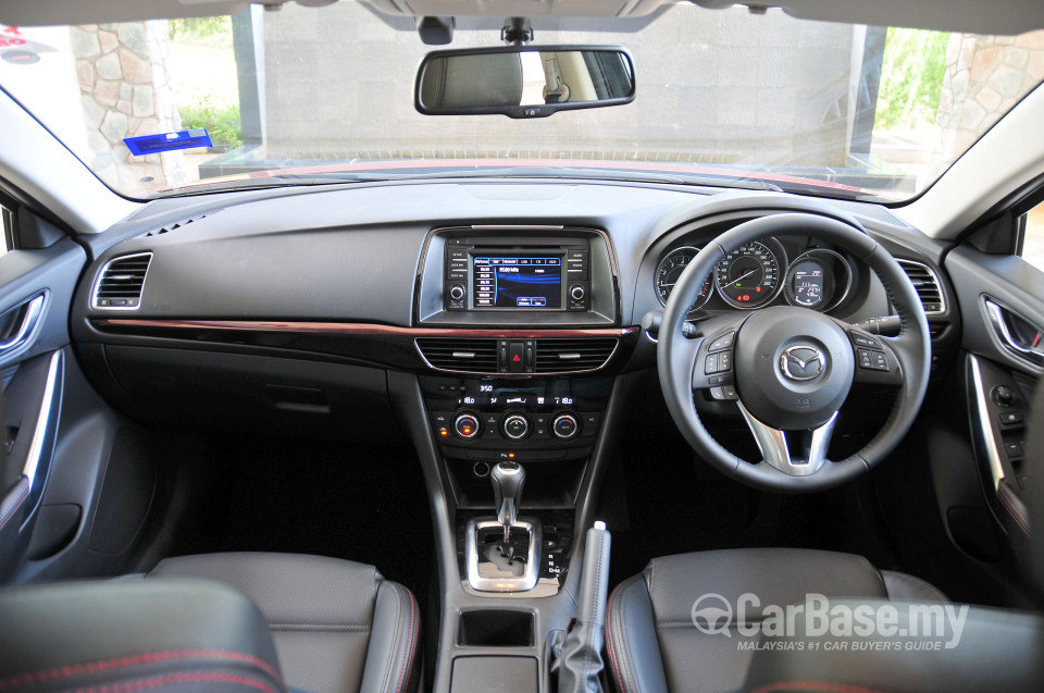 Mazda 6 Sedan GJ (2013) Interior