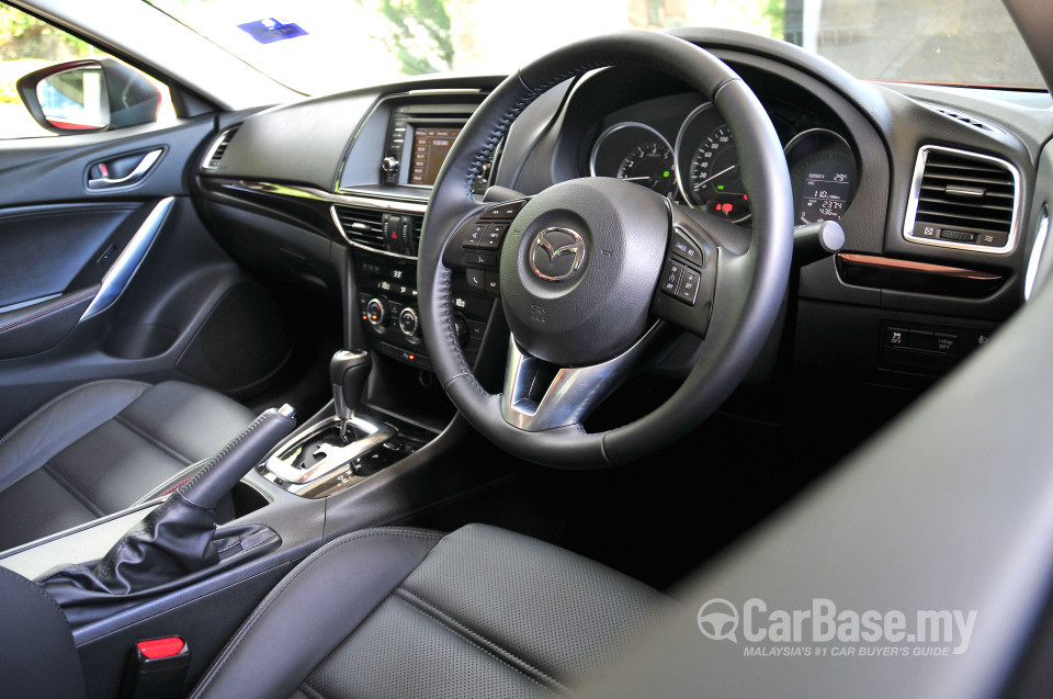 Mazda 6 Sedan GJ (2013) Interior