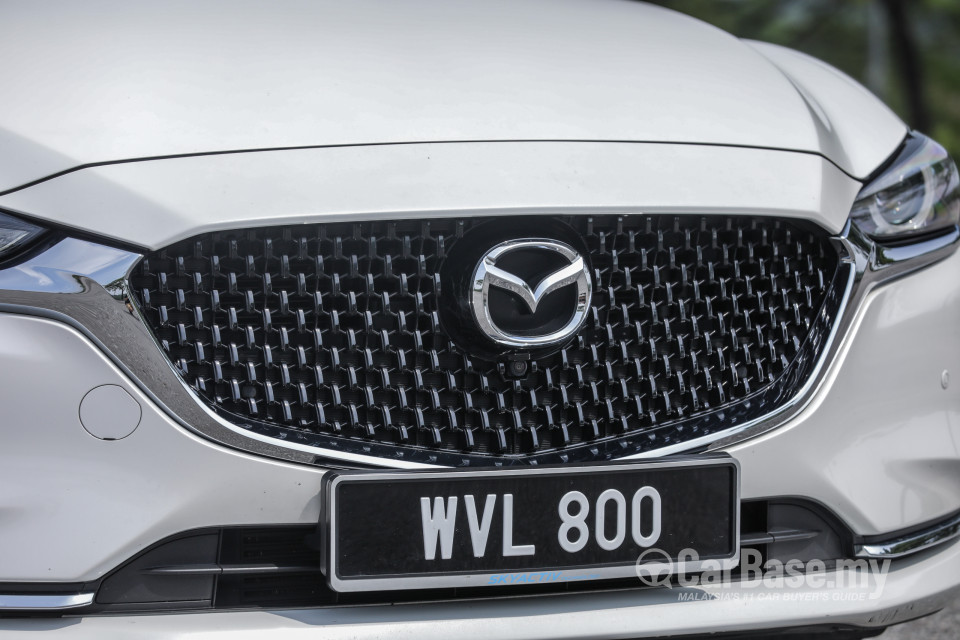 Mazda 6 Sedan GJ Facelift (2015) Exterior