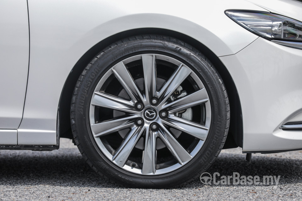 Mazda 6 Sedan GJ Facelift (2015) Exterior