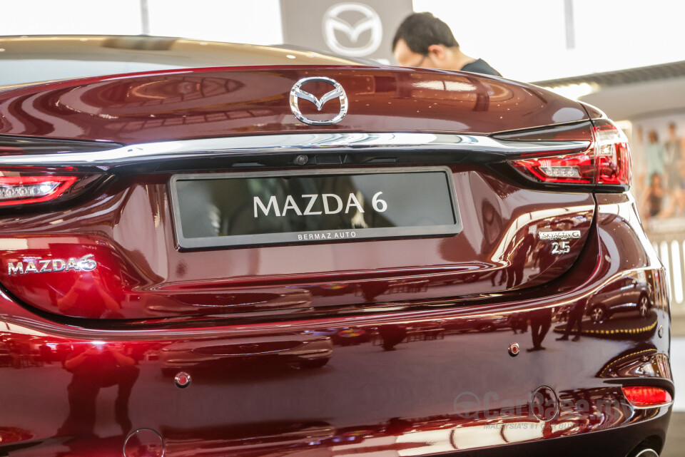 Mazda 6 Sedan GJ Facelift (2015) Exterior