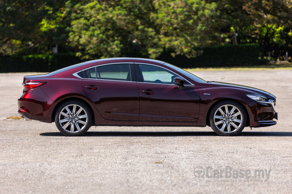 Mazda 6 Sedan GJ Facelift (2015) Exterior