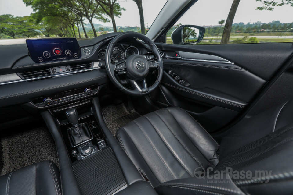 Audi A4 B9 (2016) Interior