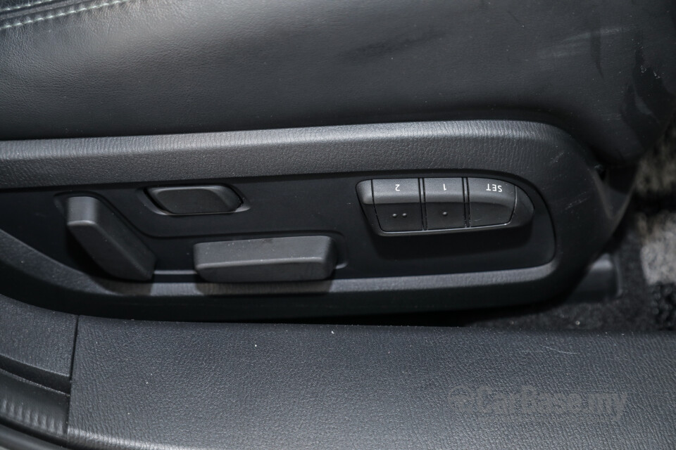 Chevrolet Cruze J300 (2012) Interior