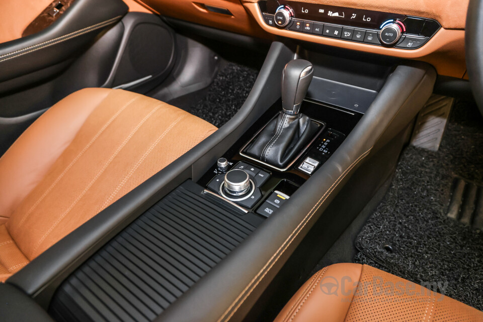 Mazda 6 Sedan GJ Facelift (2015) Interior