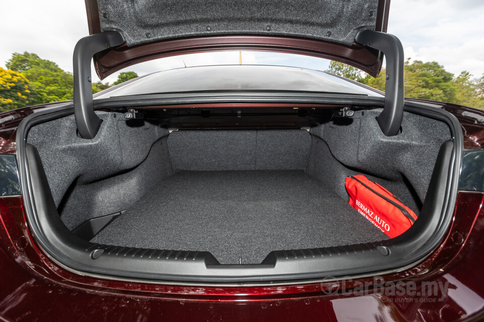 Mazda 6 Sedan GJ Facelift (2015) Interior