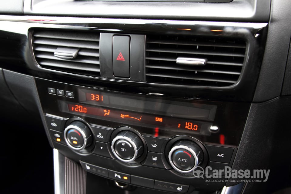 Mazda CX-5 Mk1 (2012) Interior