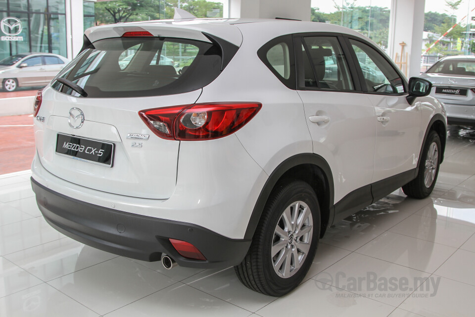 Toyota Camry XV70 Facelift (2022) Exterior