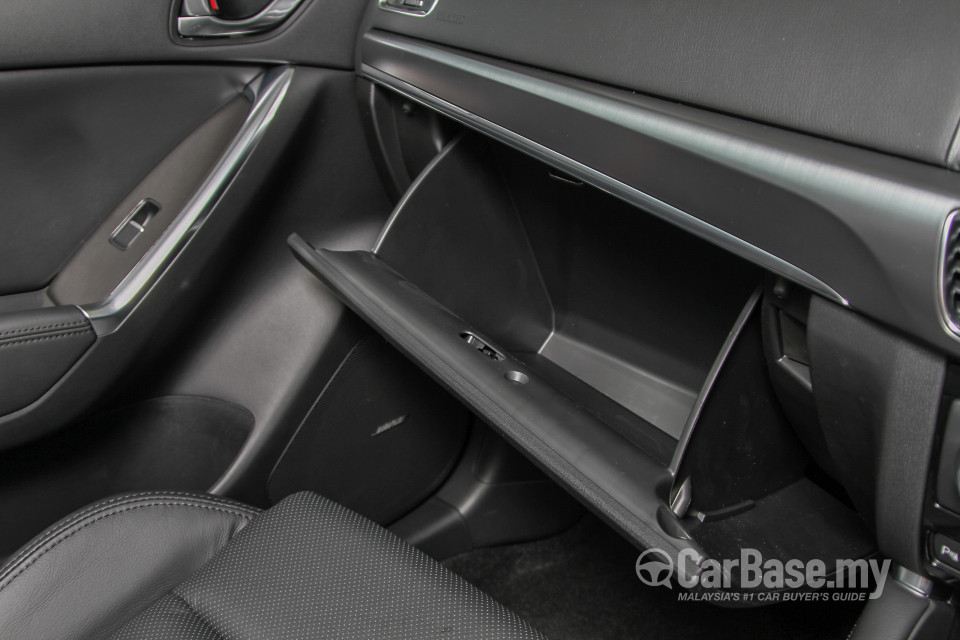 Mazda CX-5 Mk1 Facelift (2015) Interior