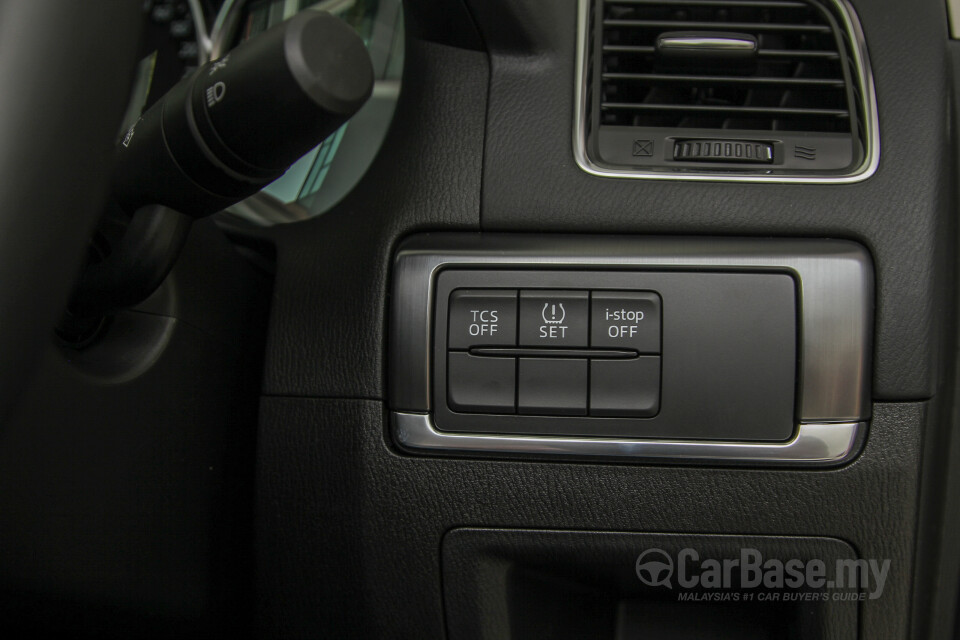 Toyota Camry XV70 Facelift (2022) Interior