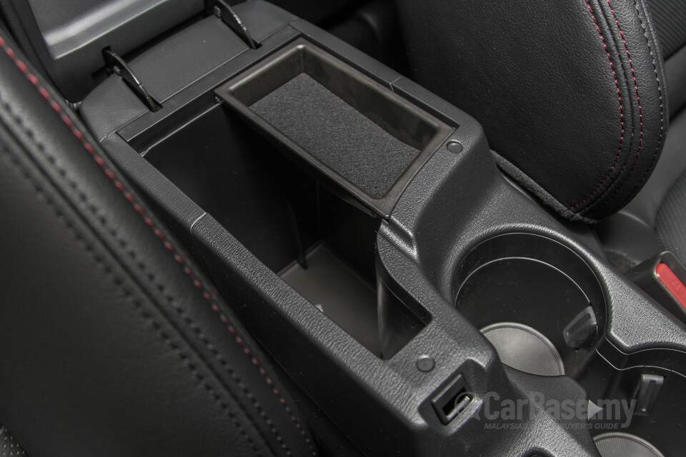 Toyota Camry XV70 Facelift (2022) Interior