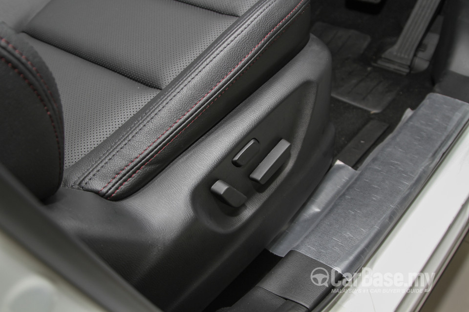 Mazda CX-5 Mk1 Facelift (2015) Interior