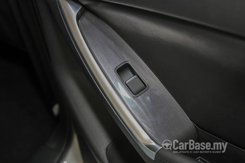 Mazda CX-5 Mk1 Facelift (2015) Interior
