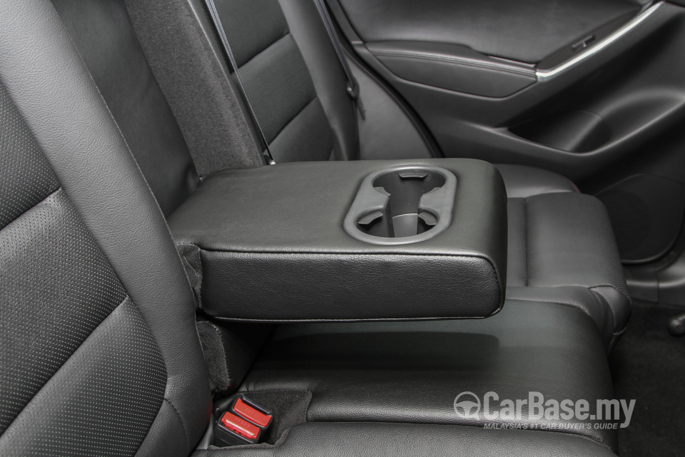 Mazda CX-5 Mk1 Facelift (2015) Interior