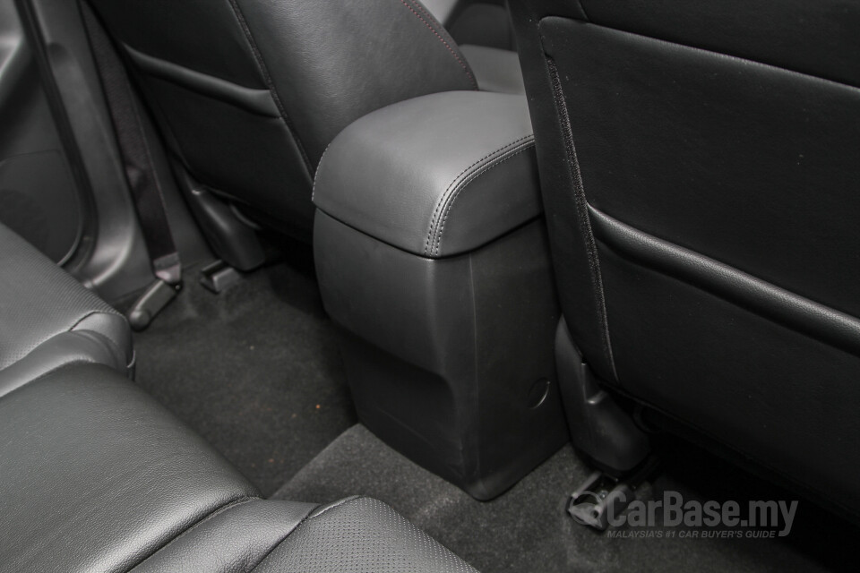 Toyota Camry XV70 Facelift (2022) Interior