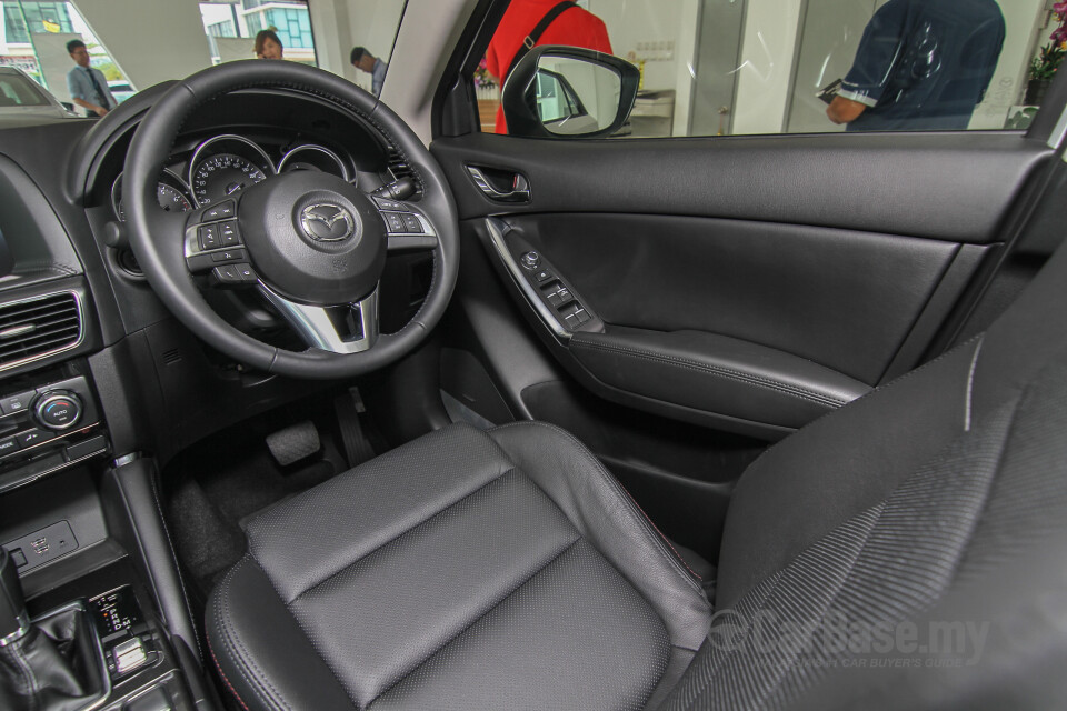 Proton Exora Mk1 RC (2019) Interior