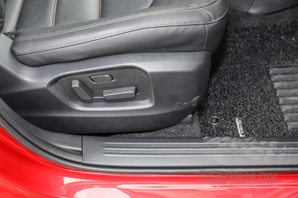 Mazda MX-5 ND (2015) Interior