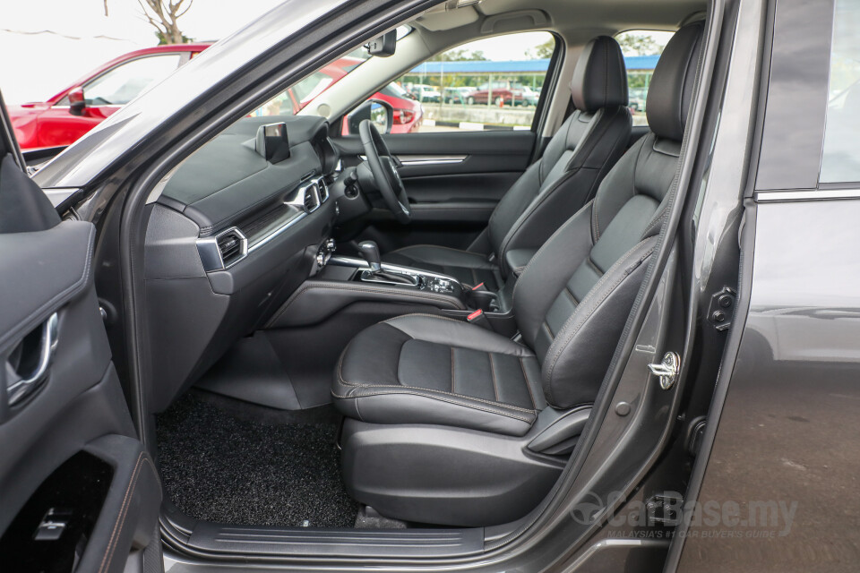 Nissan Navara D23 Facelift (2021) Interior