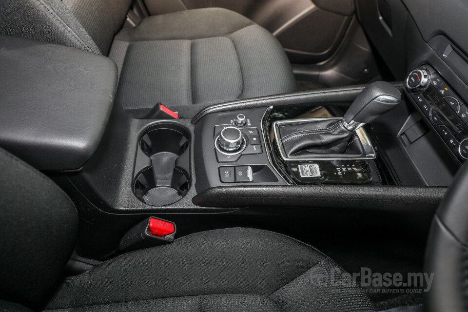 Audi A4 B9 (2016) Interior