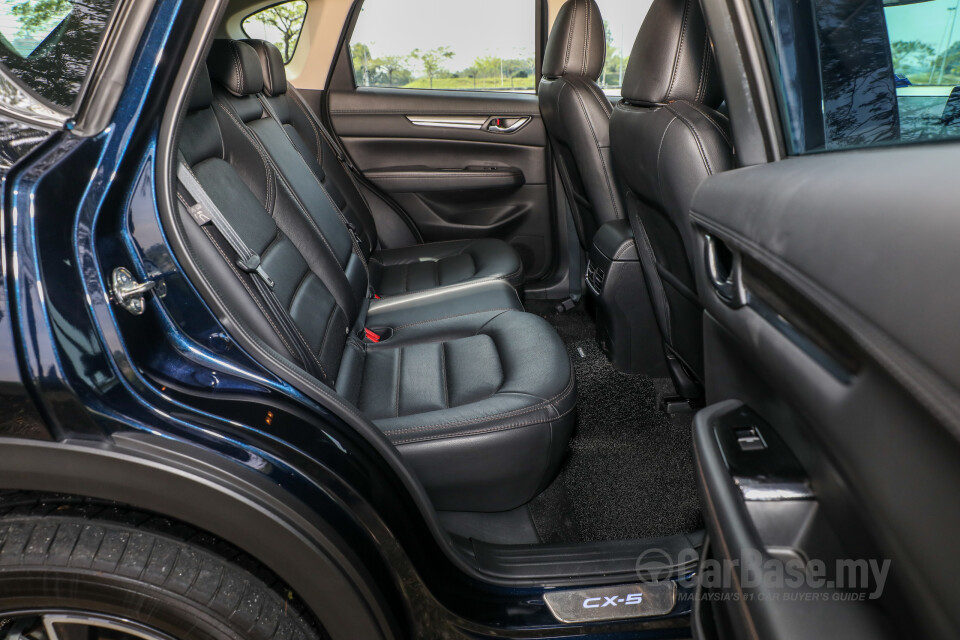 Nissan Navara D23 (2015) Interior