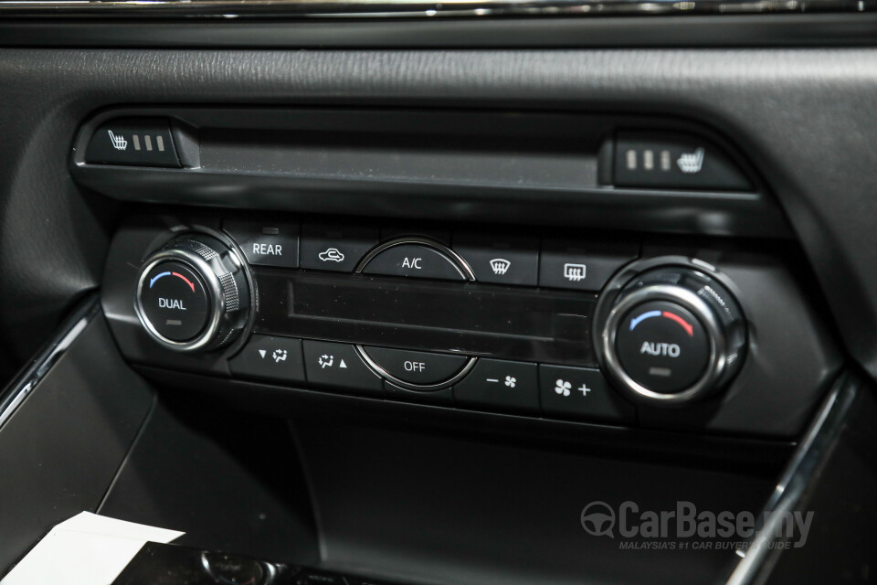 Mercedes-Benz SLC R172 Facelift (2016) Interior