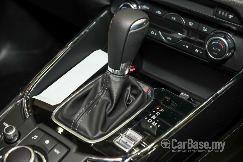 Mazda CX-9 Mk2 (2017) Interior