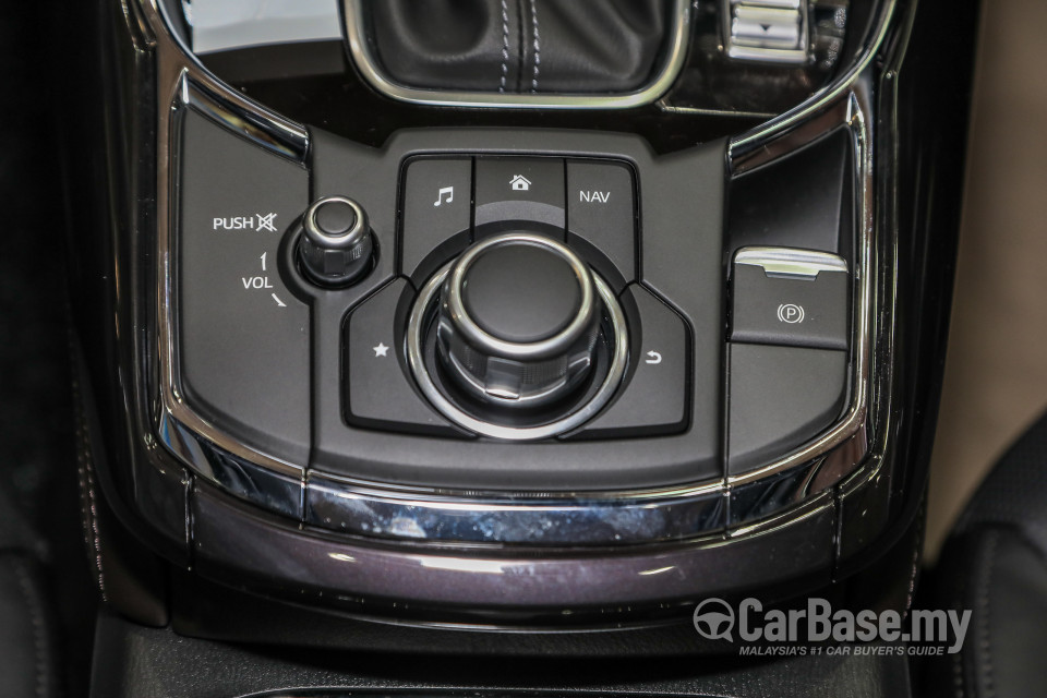 Mazda CX-9 Mk2 (2017) Interior