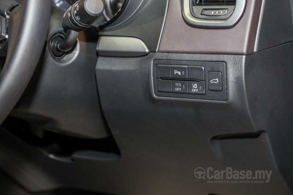 Toyota Fortuner AN160 (2016) Interior