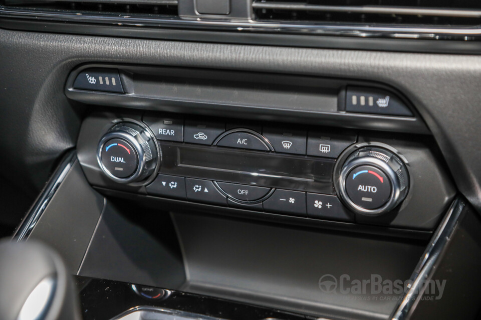 Chevrolet Cruze J300 (2012) Interior