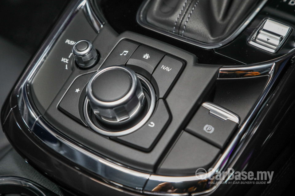Mazda CX-9 Mk2 (2017) Interior