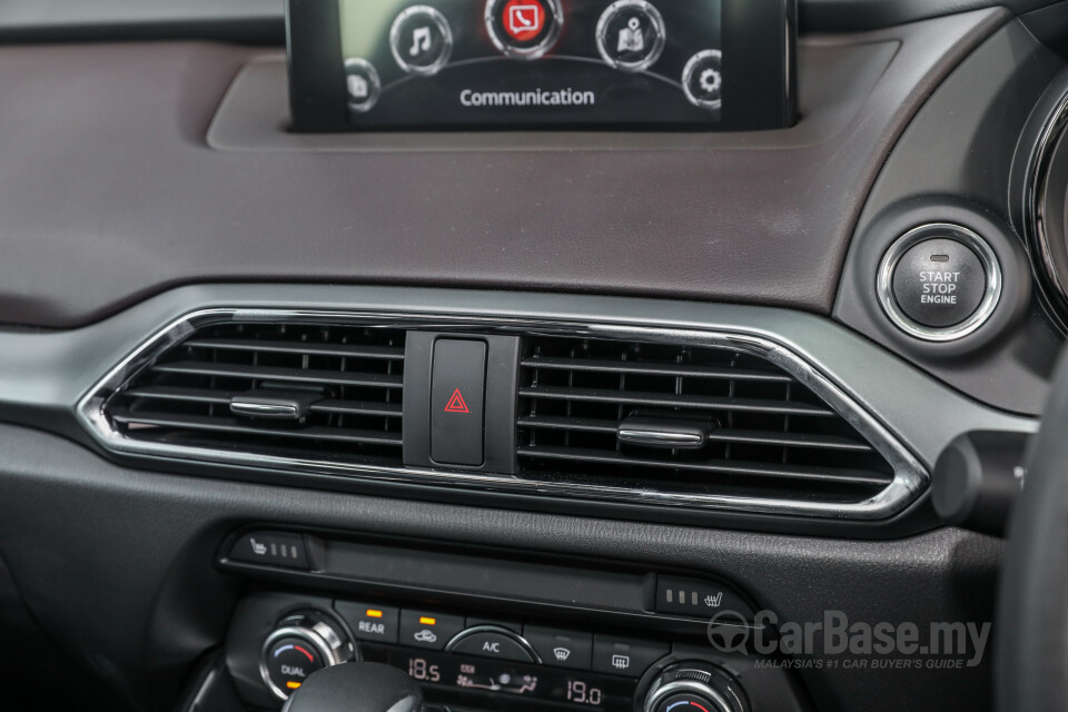 Nissan Navara D23 Facelift (2021) Interior