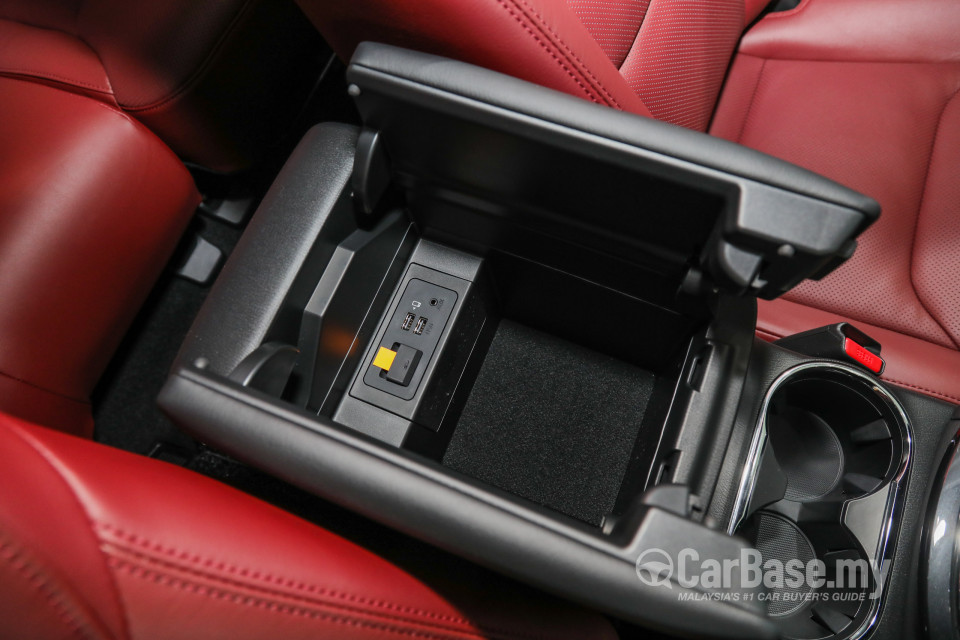 Mazda CX-9 Mk2 (2017) Interior