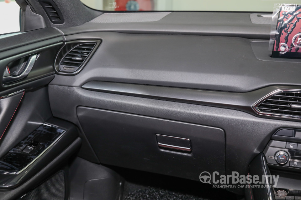 Mazda CX-9 Mk2 (2017) Interior
