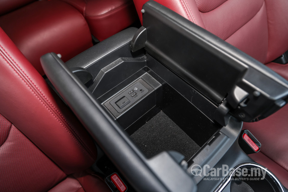 Mazda CX-9 Mk2 (2017) Interior