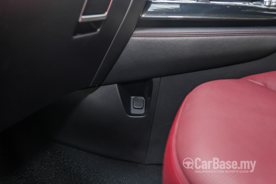Mazda CX-9 Mk2 (2017) Interior