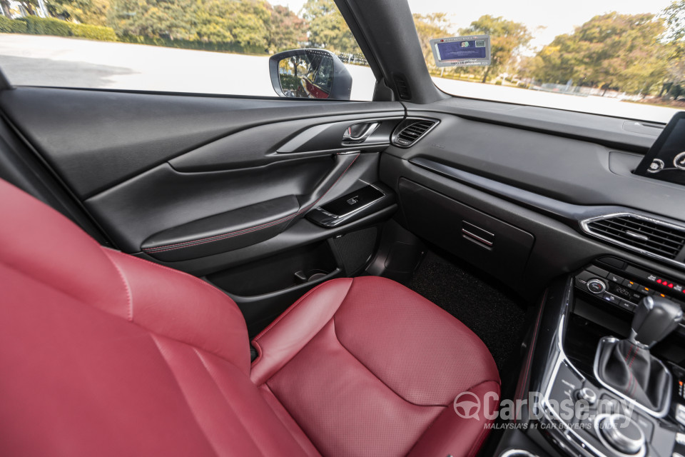 Mazda CX-9 Mk2 (2017) Interior