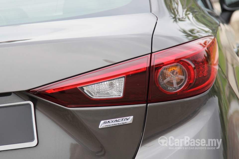 Mazda 3 Sedan BM (2014) Exterior