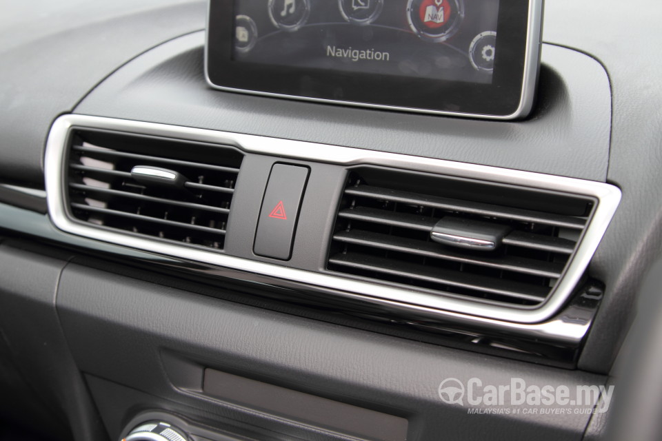 Mazda 3 Sedan BM (2014) Interior