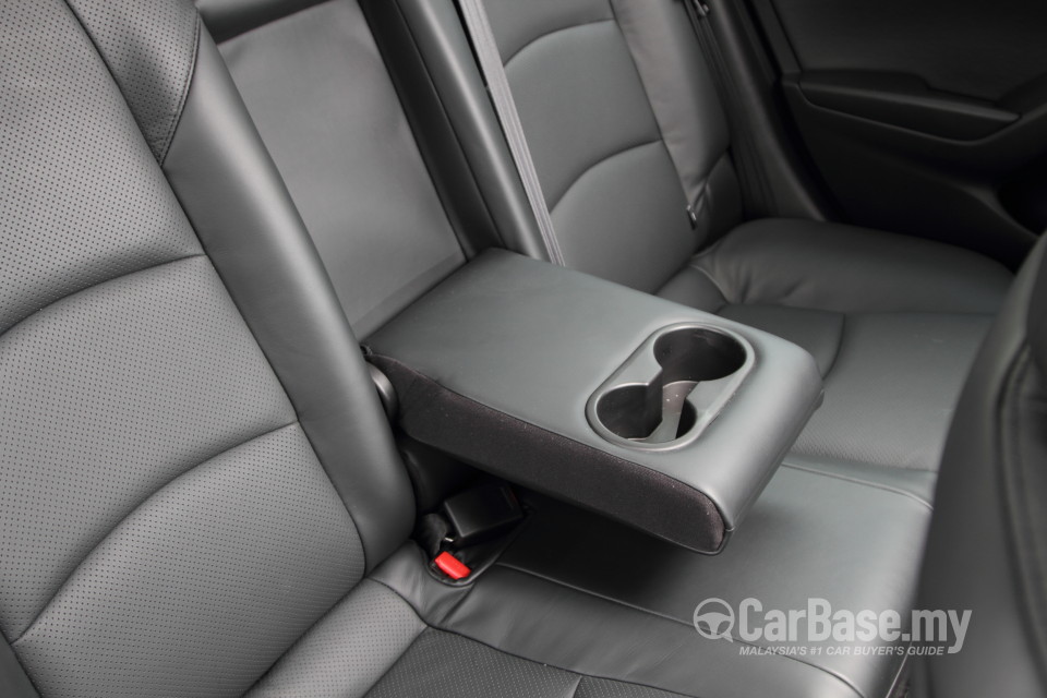 Mazda 3 Sedan BM (2014) Interior