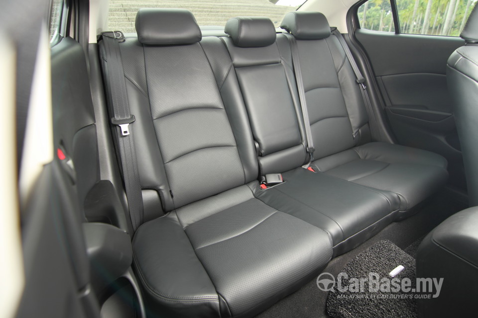 Mazda 3 Sedan BM (2014) Interior