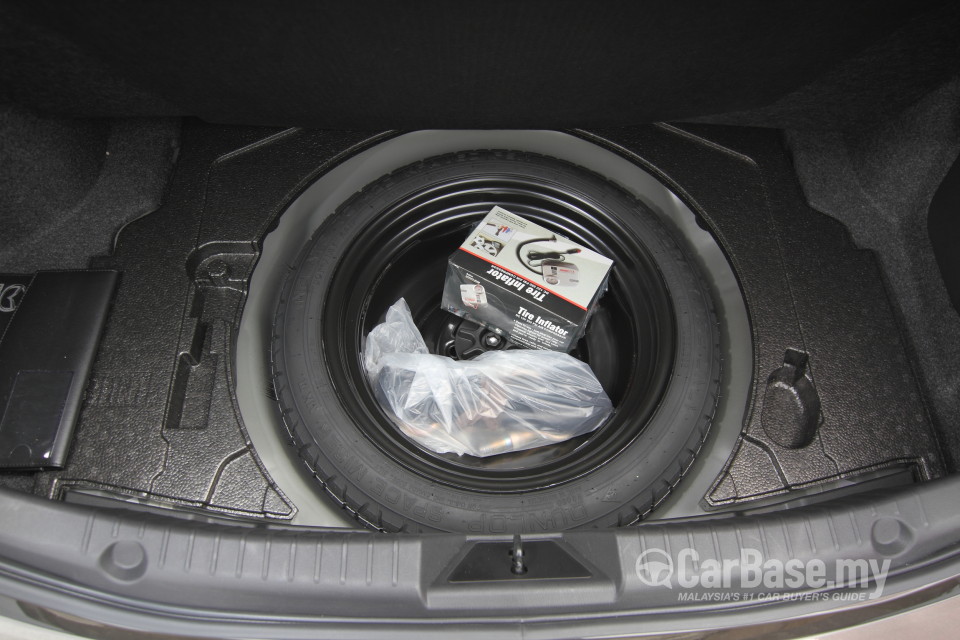 Mazda 3 Sedan BM (2014) Interior