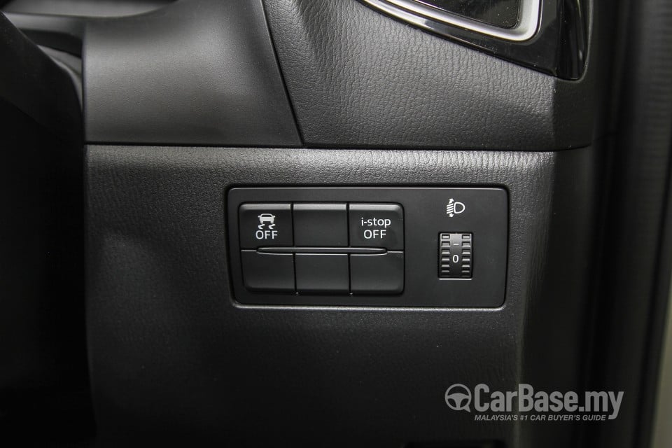 Mazda 3 Sedan BM (2014) Interior