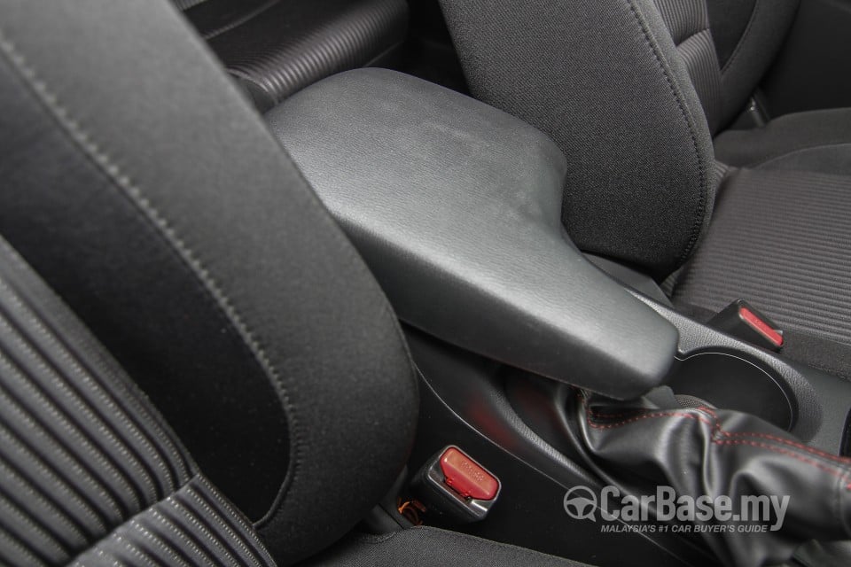 Mazda 3 Sedan BM (2014) Interior