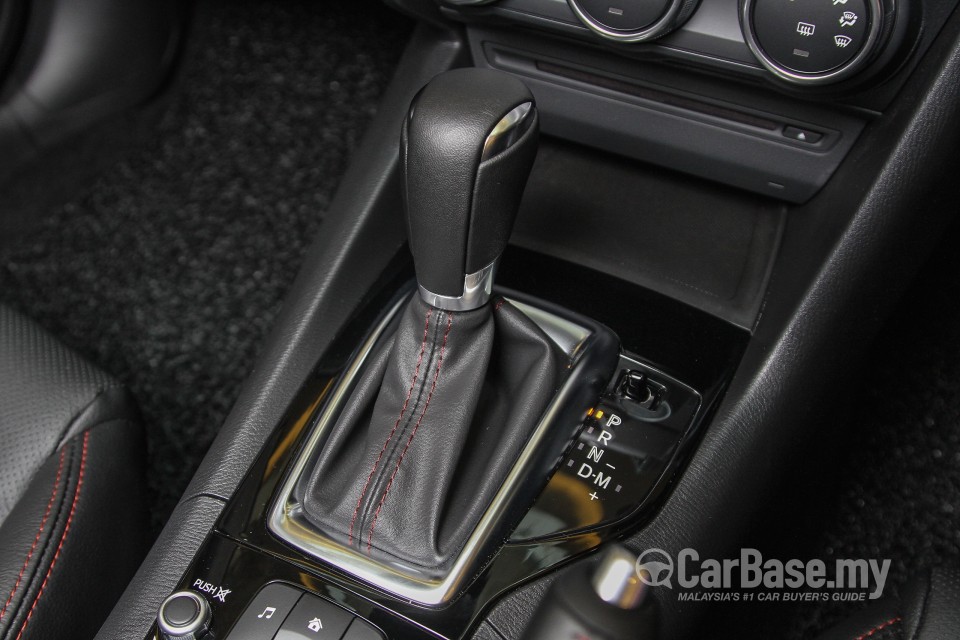 Mazda 3 Sedan BM (2014) Interior