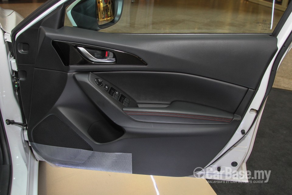Mazda 3 Sedan BM (2014) Interior