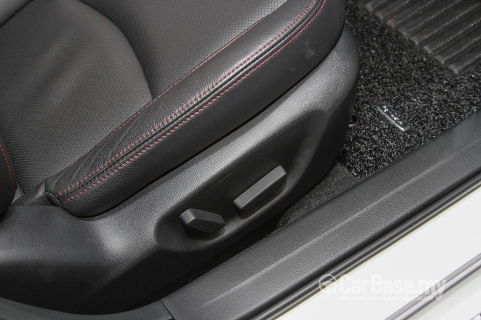 Mazda 3 Sedan BM (2014) Interior