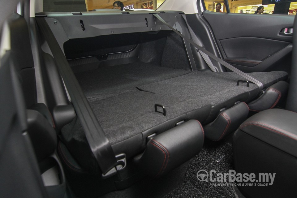 Mazda 3 Sedan BM (2014) Interior