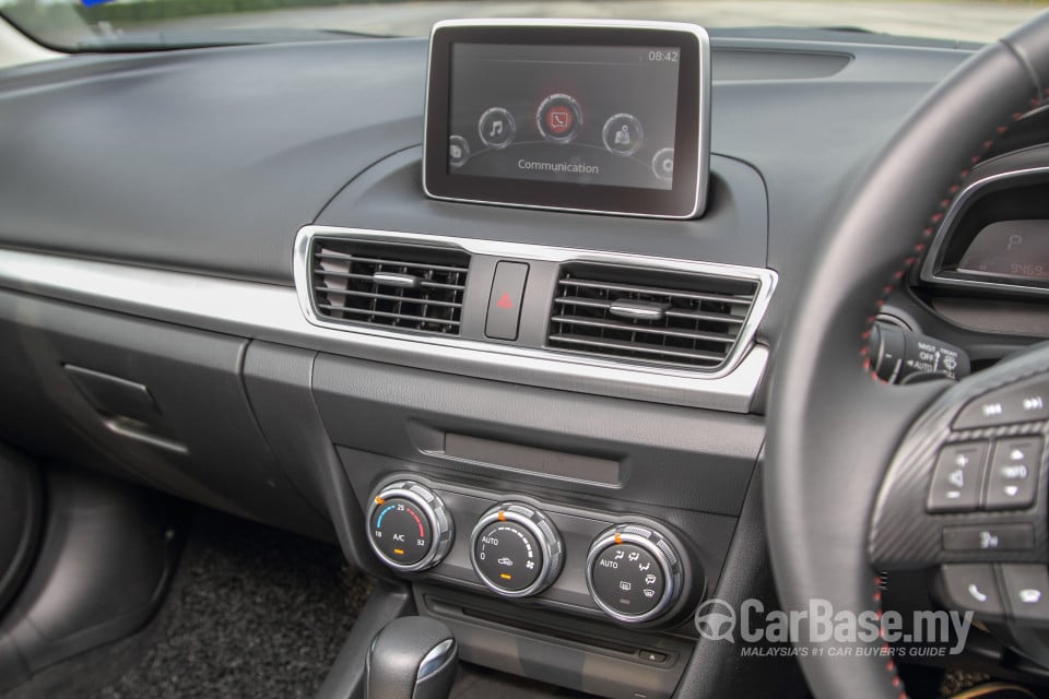Mazda 3 Sedan BM (2014) Interior