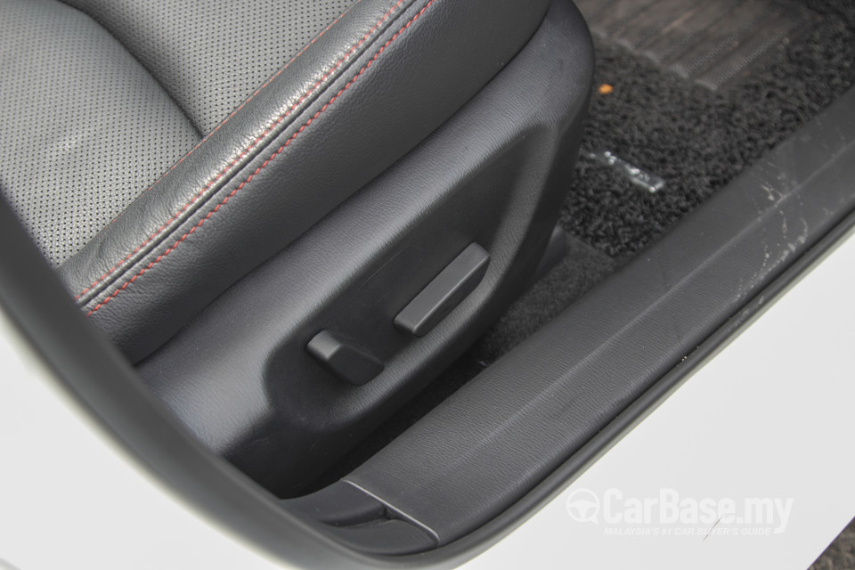 Mazda 3 Sedan BM (2014) Interior